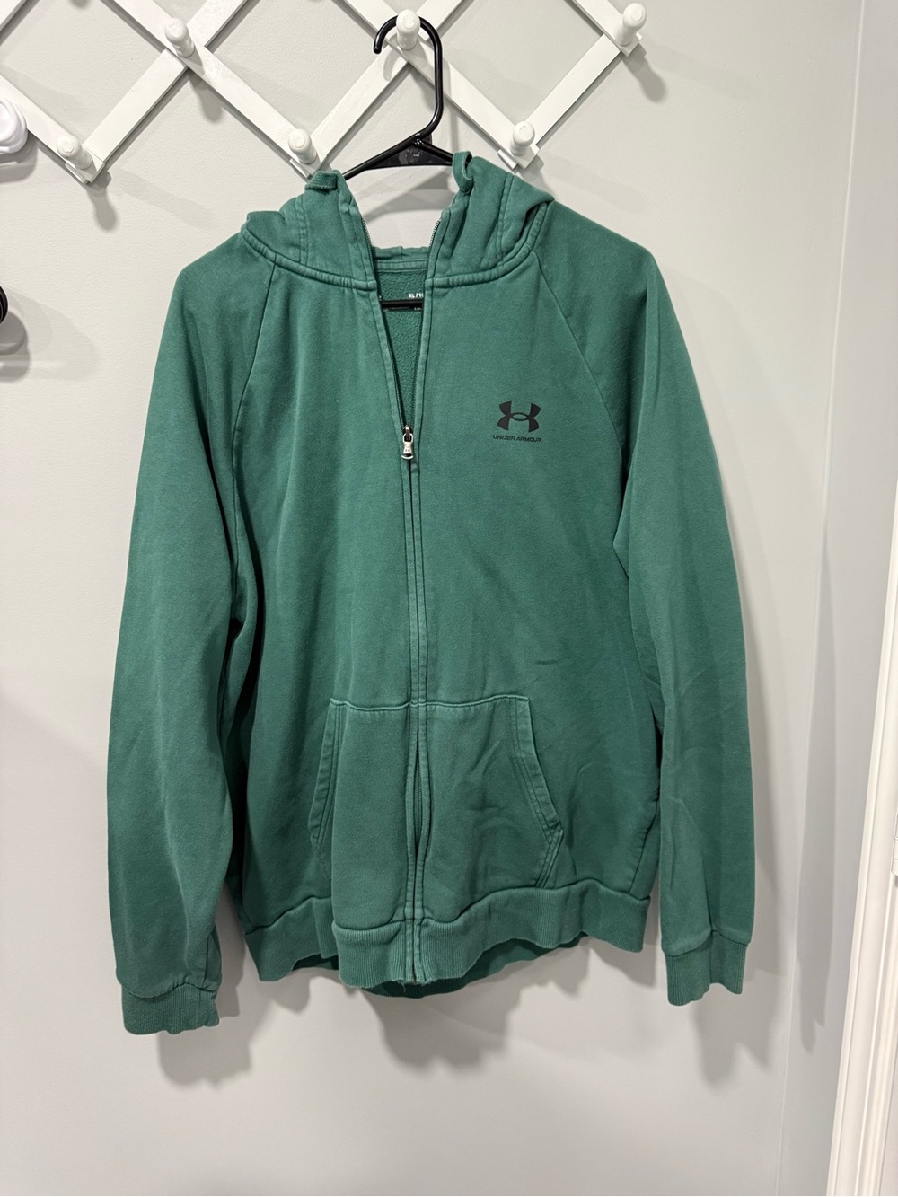 Mens XL Under Armour hoodie
